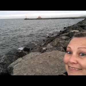 Meet your Posher, Allison